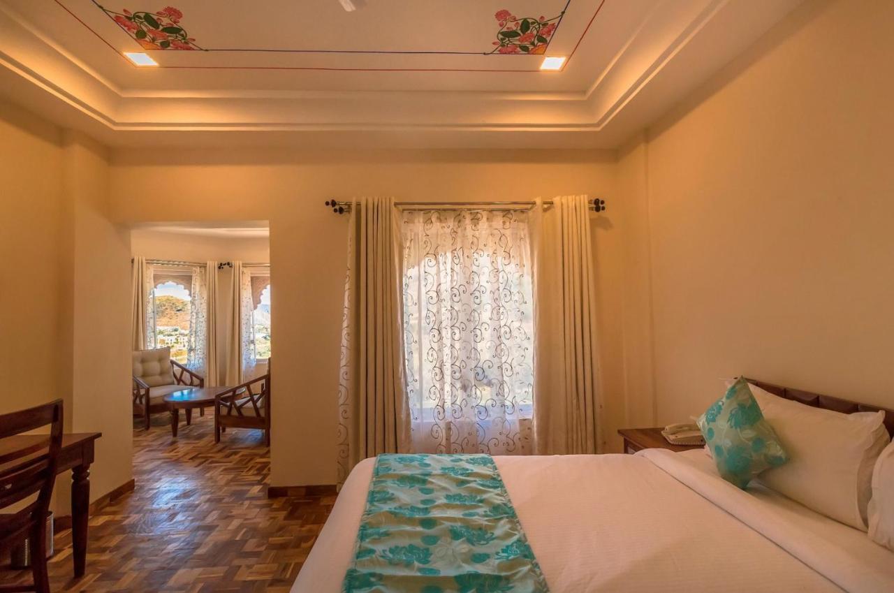 Kumbhalgarh Fort Resort-Pure Veg Exterior foto