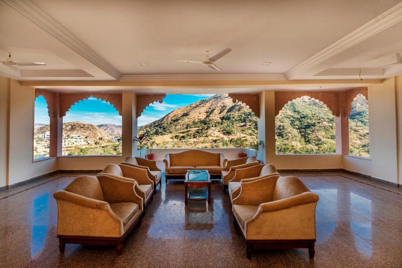 Kumbhalgarh Fort Resort-Pure Veg Exterior foto